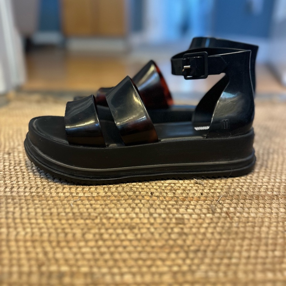 Sandals - Picture 2 of 4